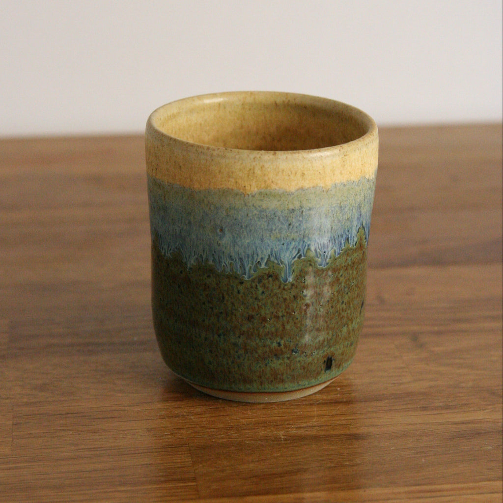 Thumb Cup — Rocky Hillside