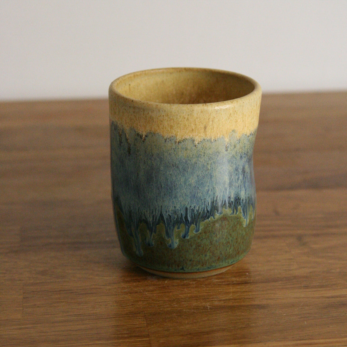 Thumb Cup — Rocky Hillside