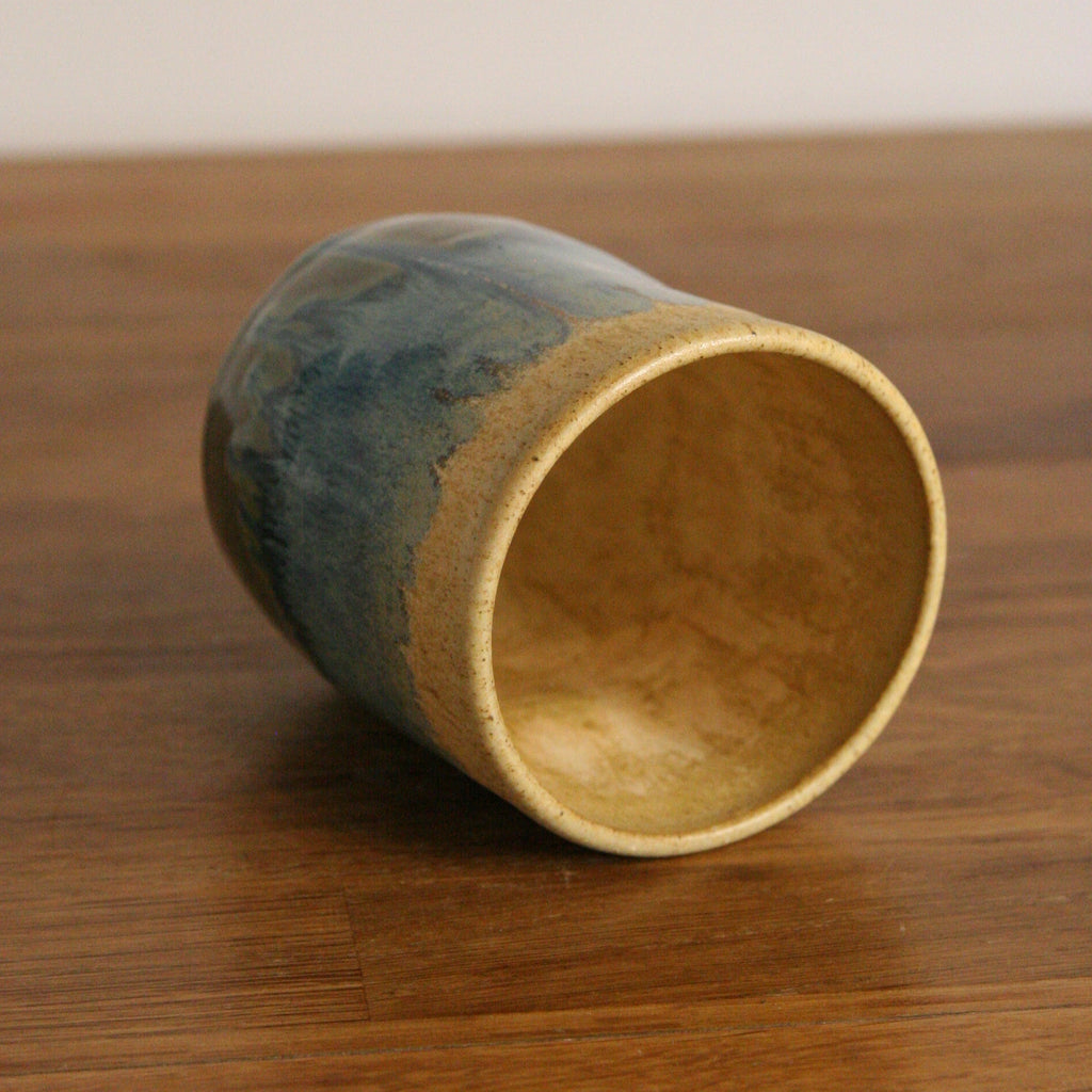 Thumb Cup — Rocky Hillside