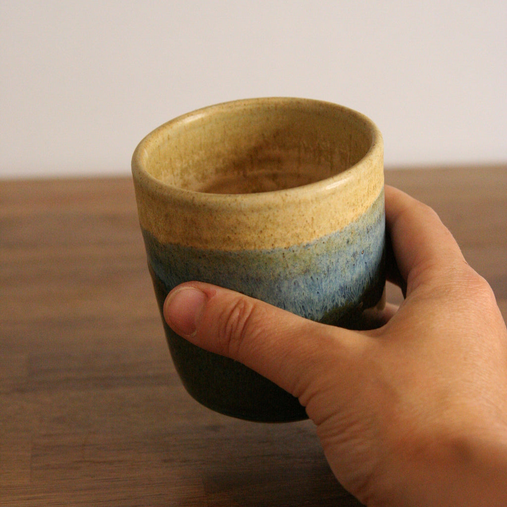 Thumb Cup — Rocky Hillside